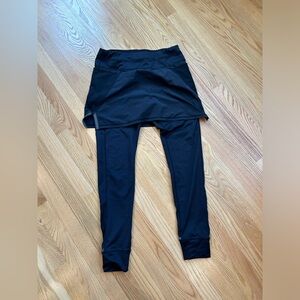 women’s athleta black skirt and leggings